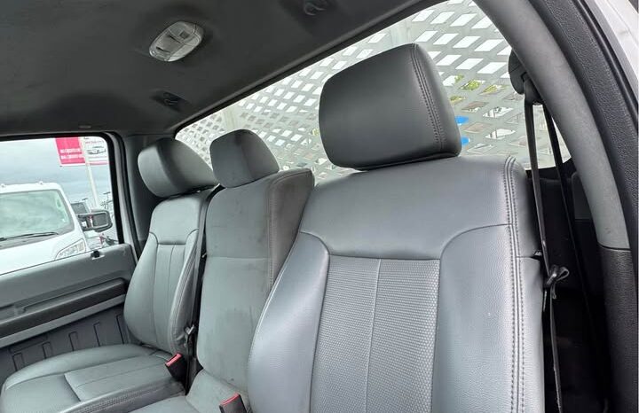 
								2015 Ford f350 regular cab full									