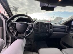 
										2017 Ford f350 regular cab & chassis full									