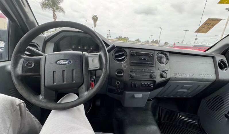
								2015 Ford f350 regular cab full									
