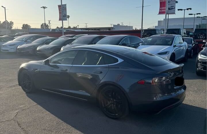 
								2015 Tesla model s 75D Sedan 4D full									