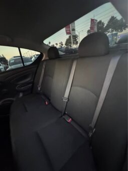 
										2016 Nissan versa full									