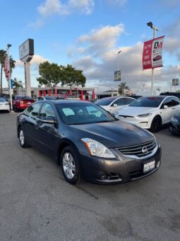 
										2011 Nissan altima full									