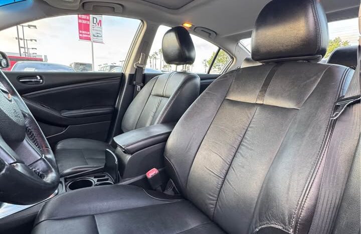 
								2011 Nissan altima full									