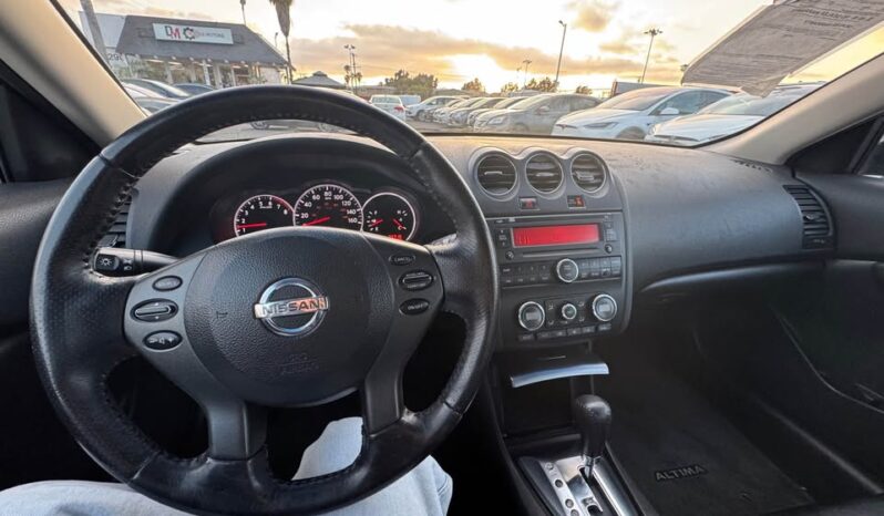 
								2011 Nissan altima full									
