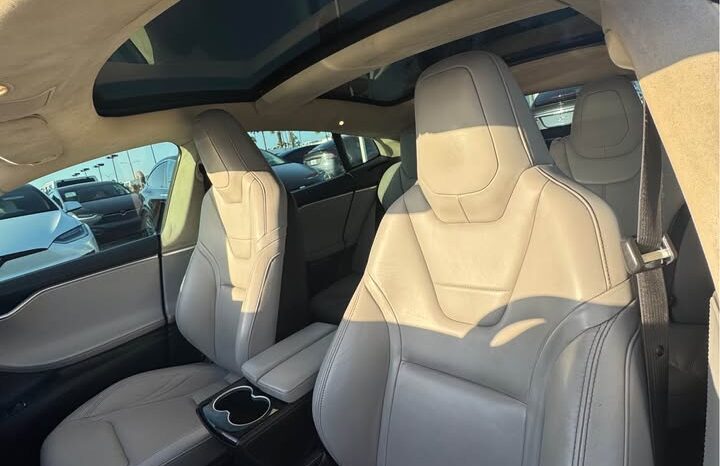 
								2015 Tesla model s 75D Sedan 4D full									