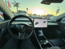 
										2019 Tesla model 3 Standard Range Plus Sedan 4D full									