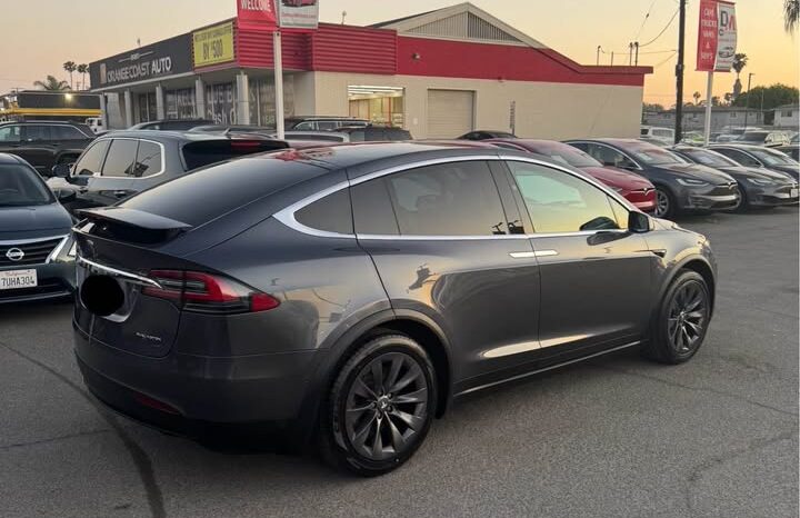 
								2019 Tesla model x Long Range Sport Utility 4D full									