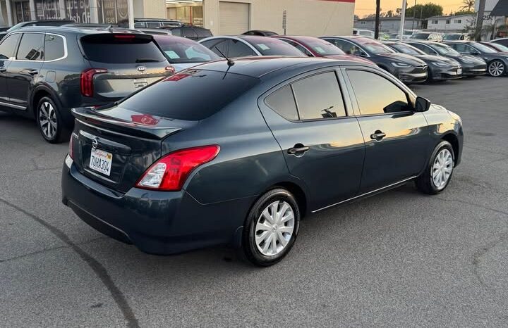 
								2016 Nissan versa full									