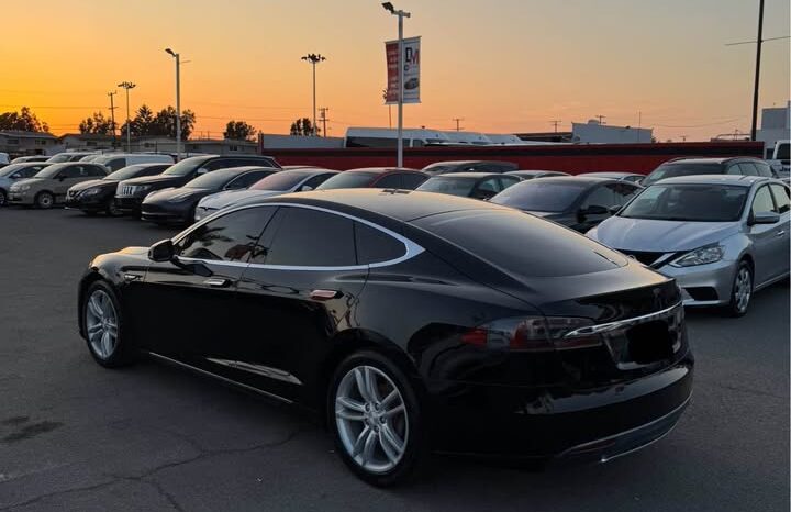 
								2014 Tesla model s 60 Sedan 4D full									