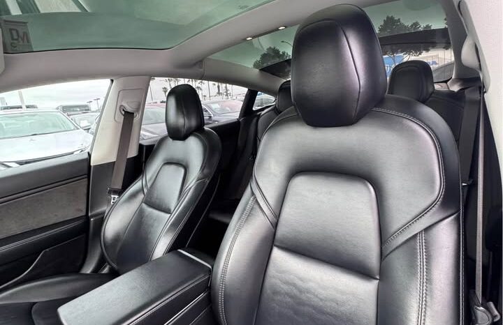 
								2018 Tesla Model 3 full									