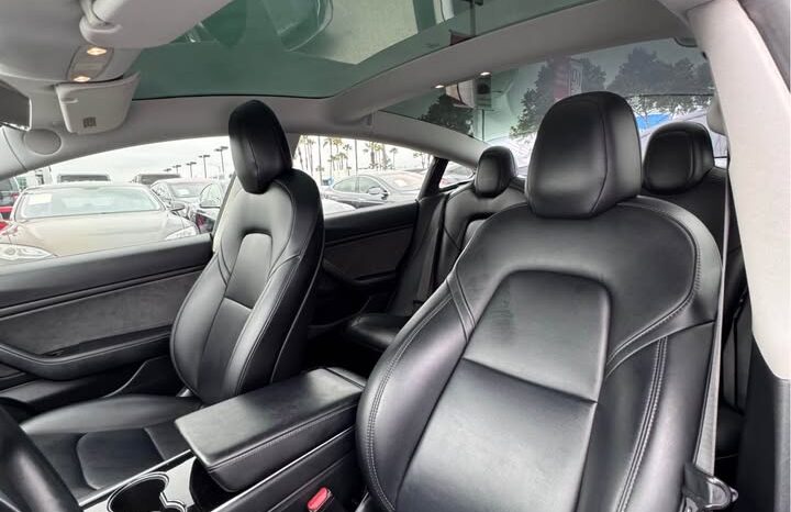 
								2018 Tesla Model 3 full									