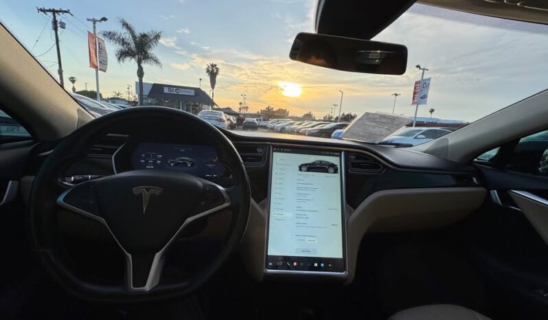 
								2014 Tesla model s 60 Sedan 4D full									