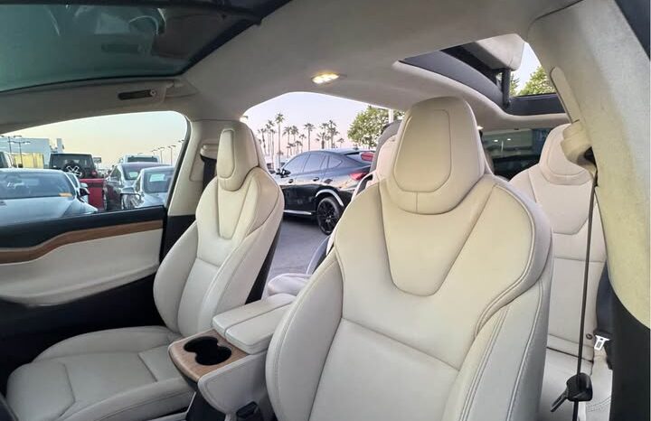 
								2019 Tesla model x Long Range Sport Utility 4D full									