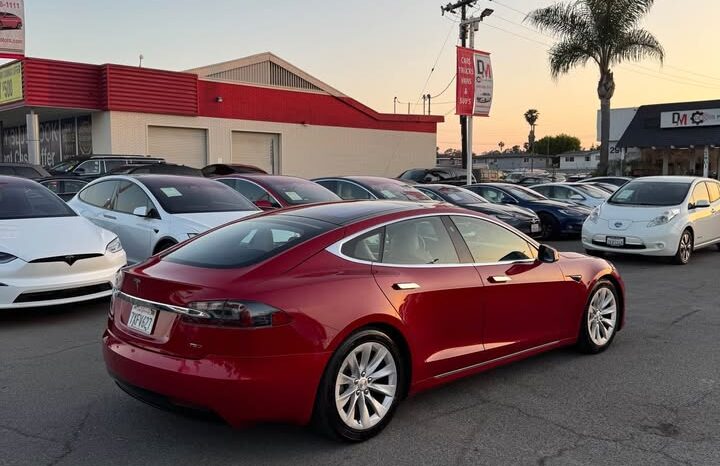 
								2016 Tesla model s 75D Sedan 4D full									