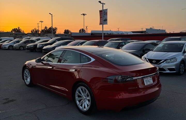 
								2016 Tesla model s 75D Sedan 4D full									