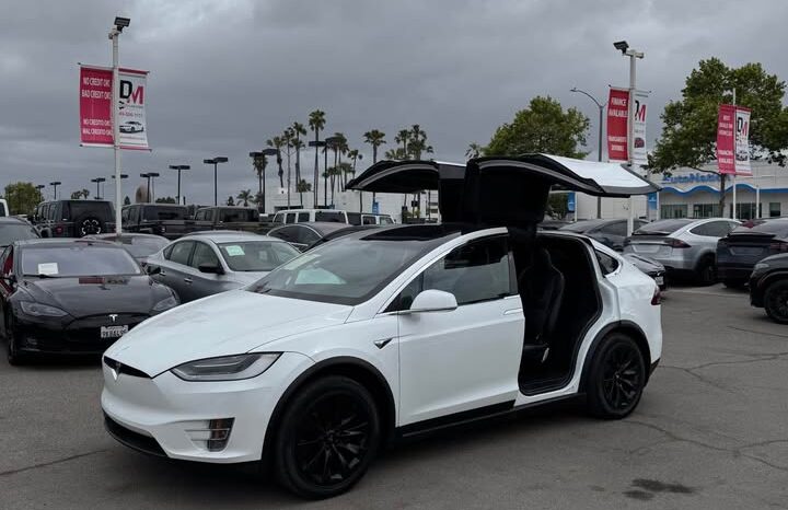 
								2020 Tesla model x Long Range Sport Utility 4D full									
