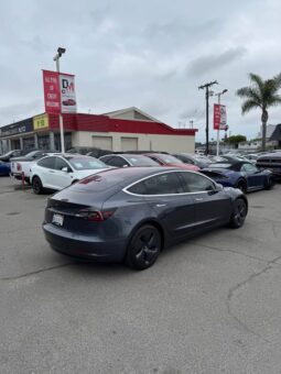 
										2018 Tesla Model 3 full									