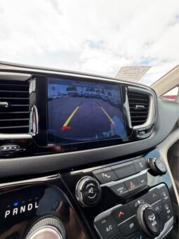 
										2017 Chrysler pacifica Touring L Minivan 4D full									