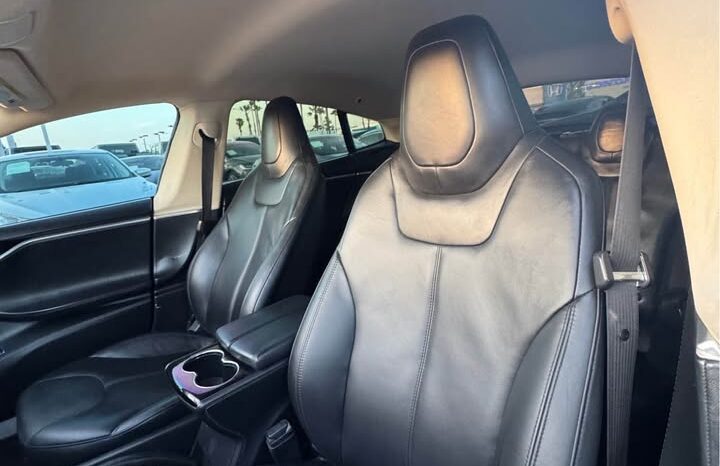 
								2014 Tesla model s 60 Sedan 4D full									