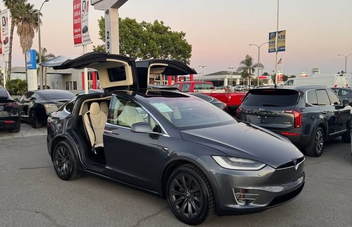 
								2019 Tesla model x Long Range Sport Utility 4D full									