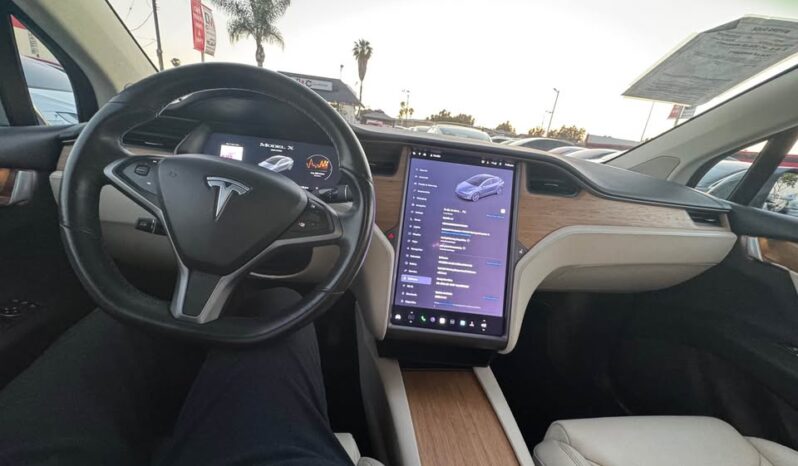 
								2019 Tesla model x Long Range Sport Utility 4D full									