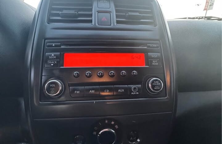 
								2016 Nissan versa full									