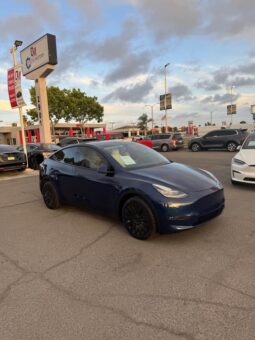 
										2022 Tesla model y Long Range Sport Utility 4D full									