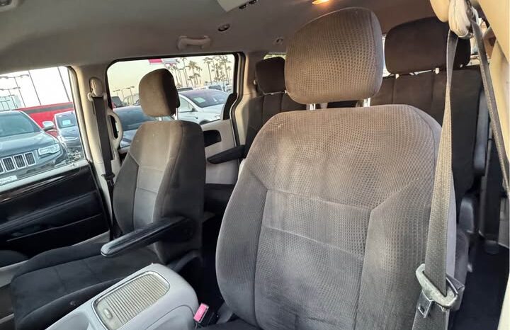 
								2012 Dodge caravan passenger SXT Minivan 4D full									