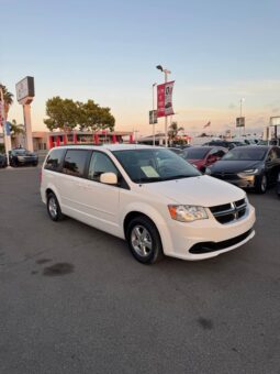 
										2012 Dodge caravan passenger SXT Minivan 4D full									
