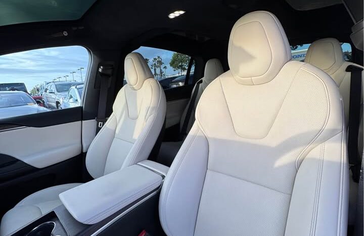 
								2021 Tesla model x Long Range Sport Utility 4D full									