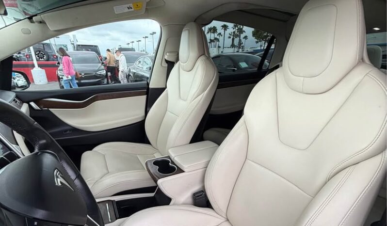
								2017 Tesla model x 75D Sport Utility 4D full									