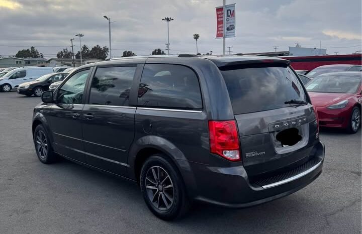 
								2016 Dodge grand caravan passenger SXT Minivan 4D full									