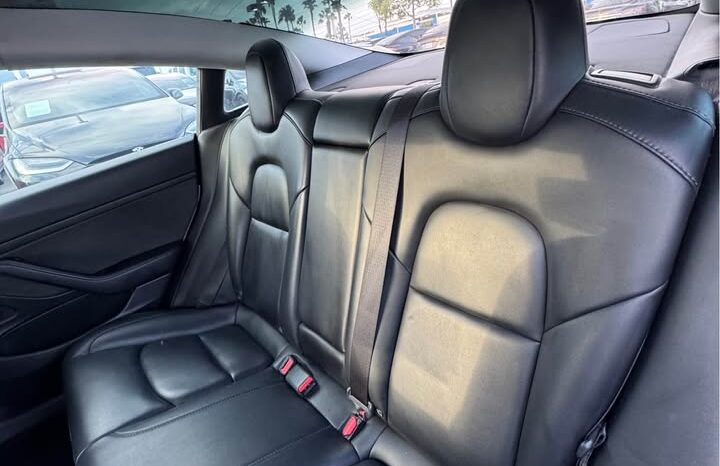 
								2021 Tesla model 3 Standard Range Plus Sedan 4D full									