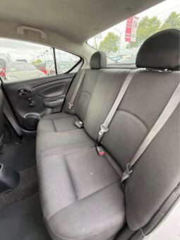 
										2017 Nissan versa full									