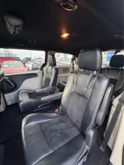 
										2016 Dodge grand caravan passenger SXT Minivan 4D full									