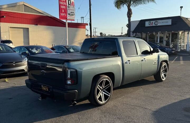 
								2011 Chevrolet silverado 1500 crew cab LT Pickup 4D 5 3/4 ft full									