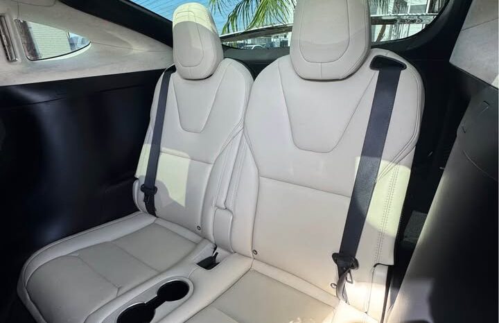 
								2017 Tesla model x 100D Sport Utility 4D full									