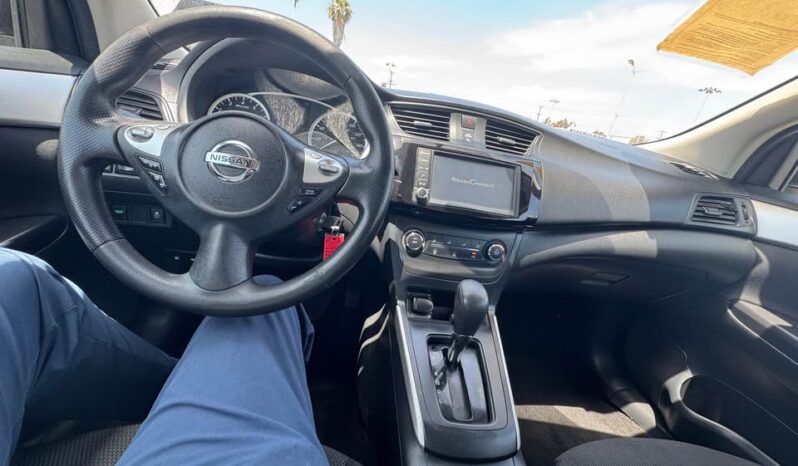 
								2019 Nissan sentra S Sedan 4D full									