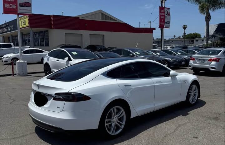 
								2014 Tesla model s 60 Sedan 4D full									