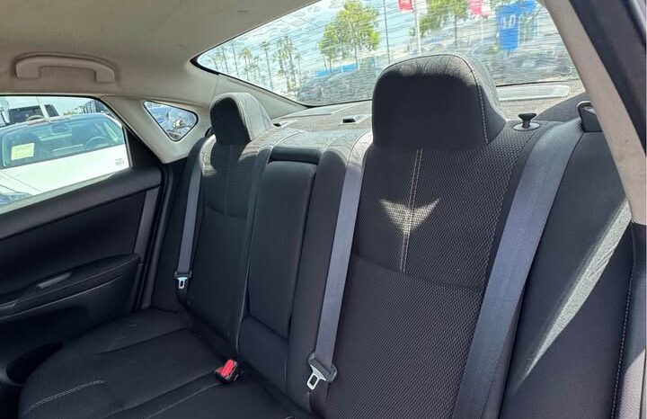 
								2015 Nissan sentra full									
