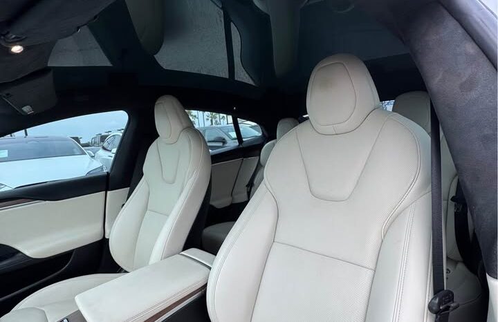 
								2022 Tesla model s Long Range Sedan 4D full									