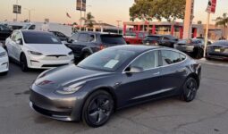 2019 Tesla model 3 Standard Range Plus Sedan 4D