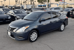 2016 Nissan versa