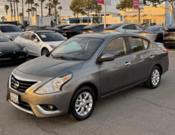 2018 Nissan versa SV Sedan 4D
