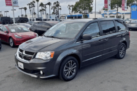 2016 Dodge grand caravan passenger SXT Minivan 4D