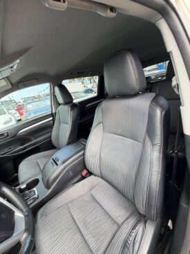 2014 Toyota highlander LE Plus