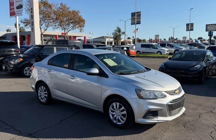 
								2018 Chevrolet sonic full									