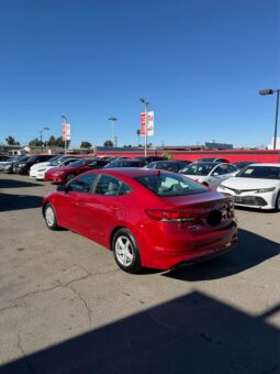 
										2017 Hyundai elantra SE Sedan 4D full									