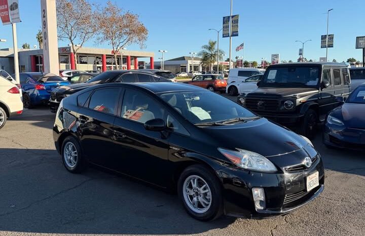 
								2010 Toyota prius full									