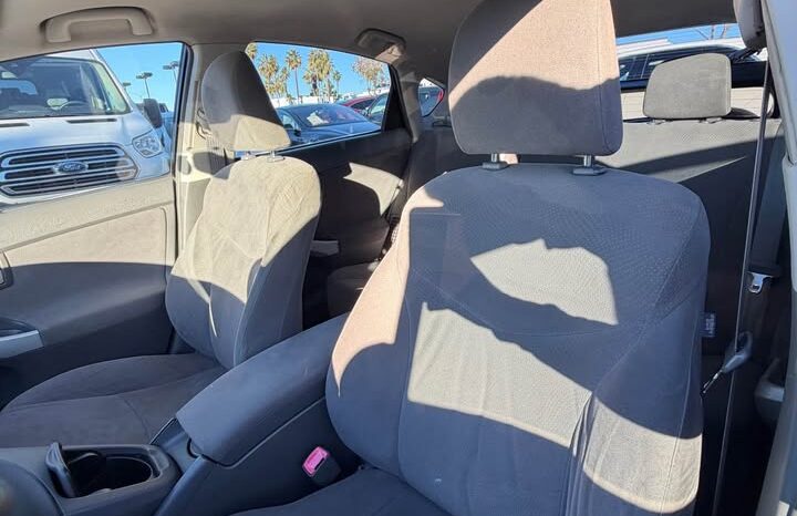 
								2010 Toyota prius full									